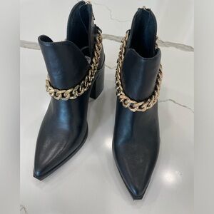 Steve Madden Cedar Chain Bootie - Size 7